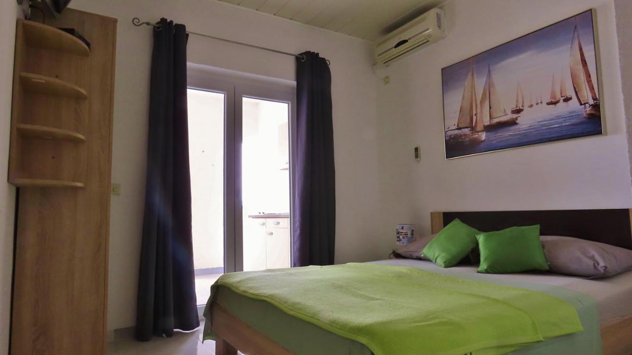 Aparthotel Ana